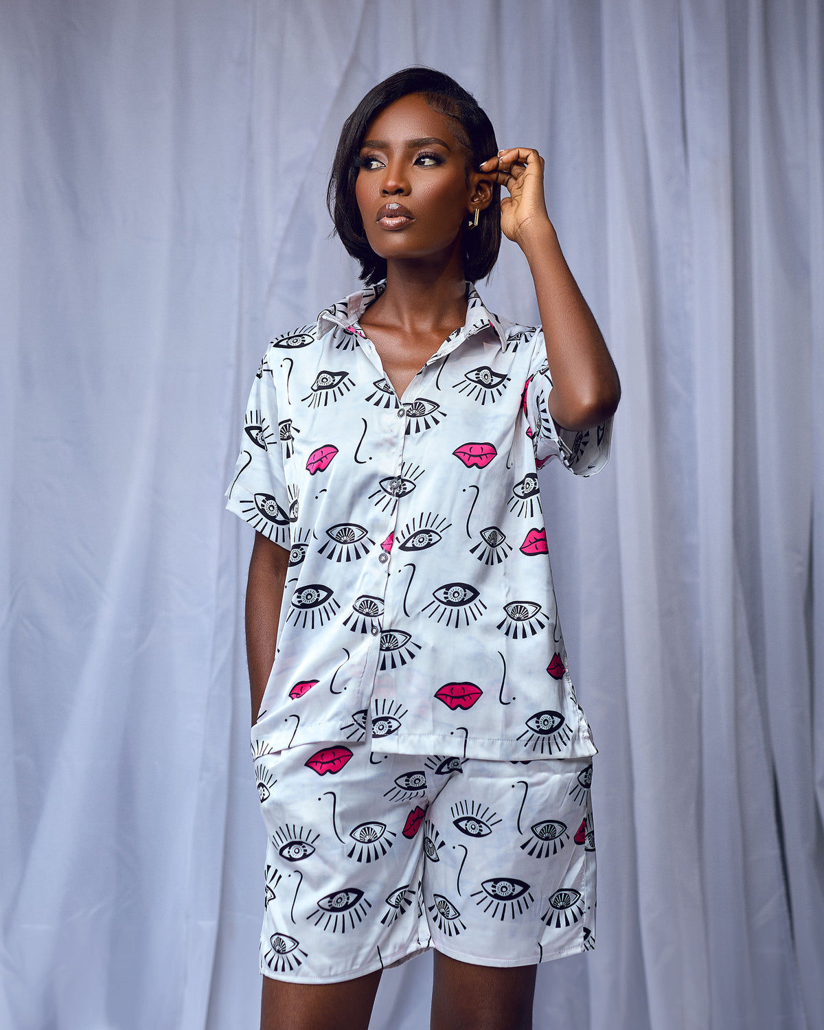 Oyeadi Silk Top and Shorts Loungewear Set with pockets