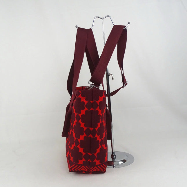 Dono Ntoaso Medium Tote Bag