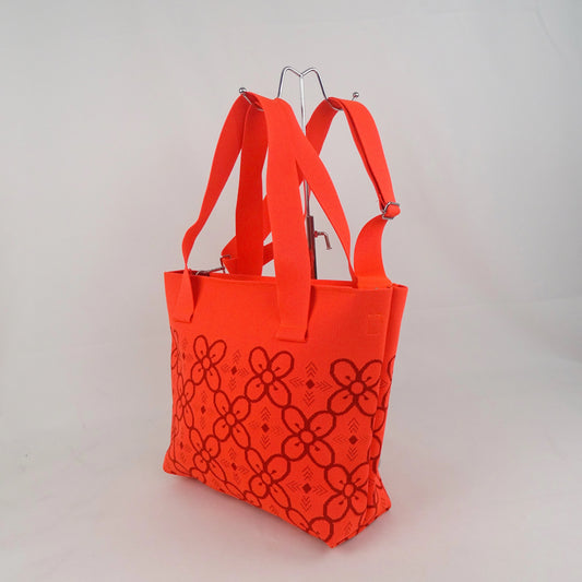 Bese Saka Medium Tote Bag