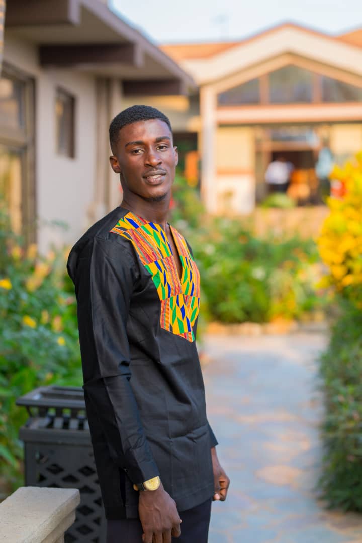 Kwessi African Print Men’s Kente Shirt